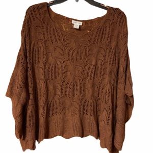 Clover + Scout crocheted ladies top size medium